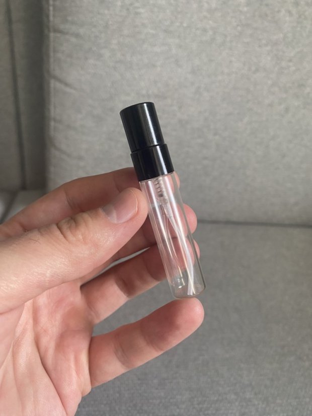 5ml skleněný přenosný flakon - černý