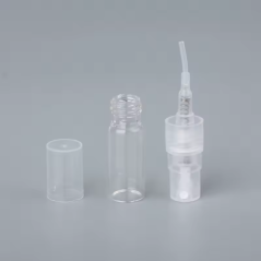 2ml skleněný přenosný flakon s plastovým atomizérem